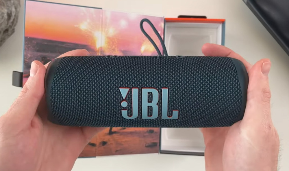 Огляд JBL Flip 6 — характеристики, ціна та відгуки, порівняння з JBL Flip 5
