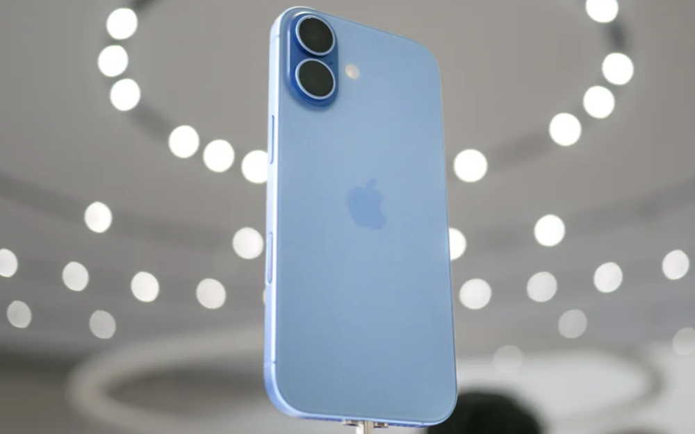 Чому iPhone 17 провалився і який смартфон обрати замість нього