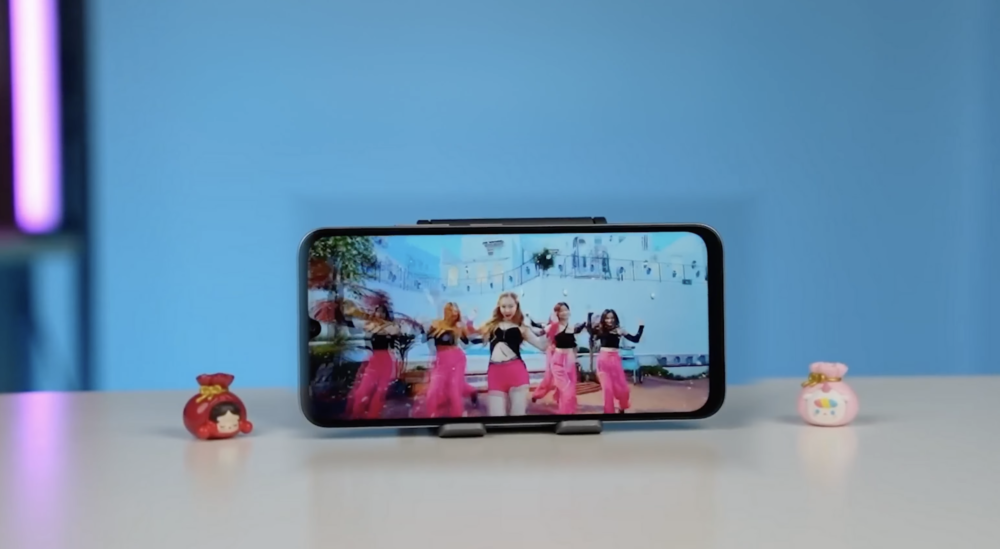 POCO C85 4G — огляд доступного смартфона з фокусом на екран і автономність