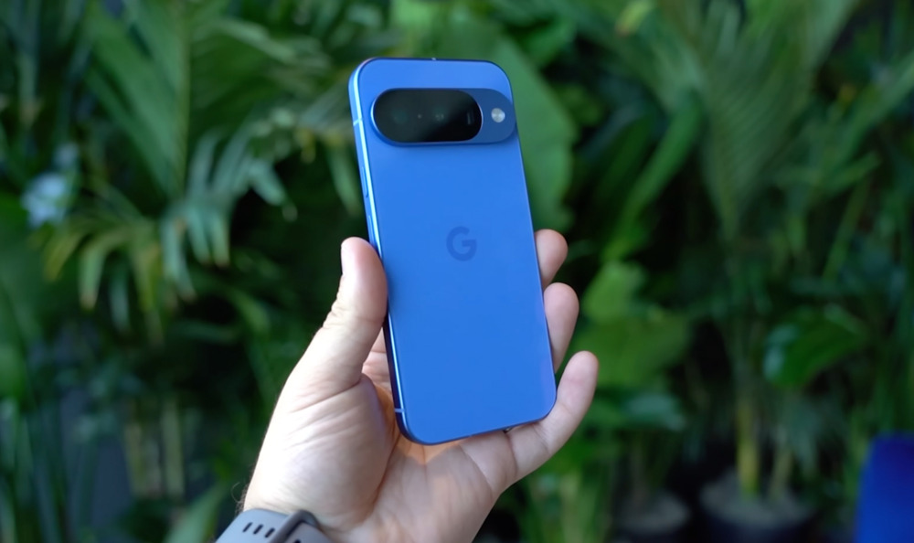 Огляд Google Pixel 10: головні оновлення і чи варто міняти Pixel 9 на новинку