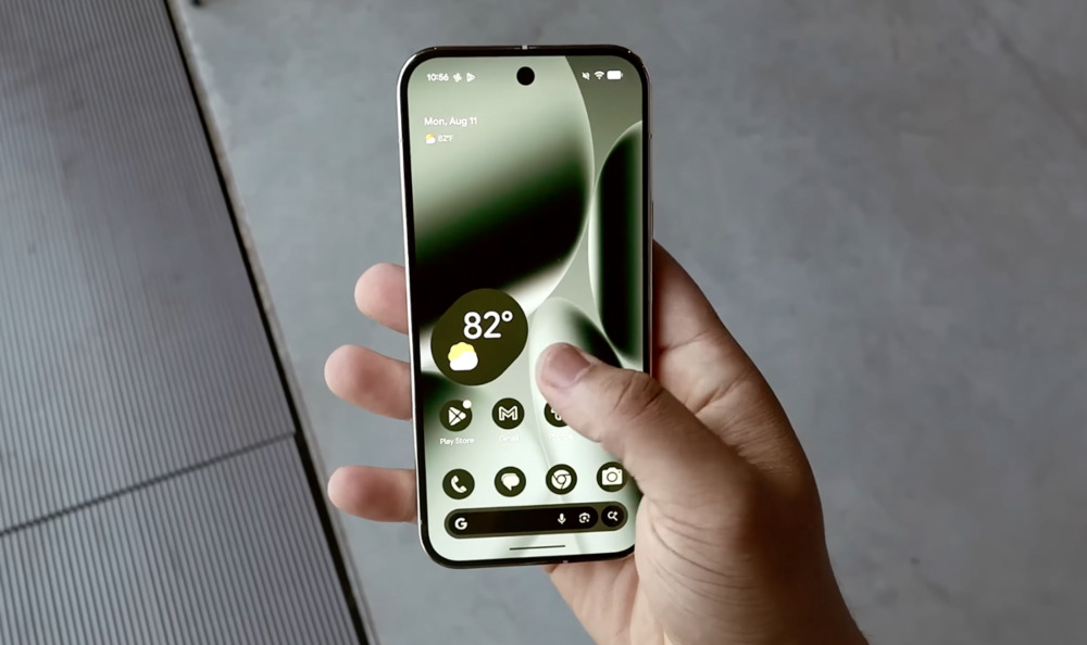 Огляд Google Pixel 10: головні оновлення і чи варто міняти Pixel 9 на новинку