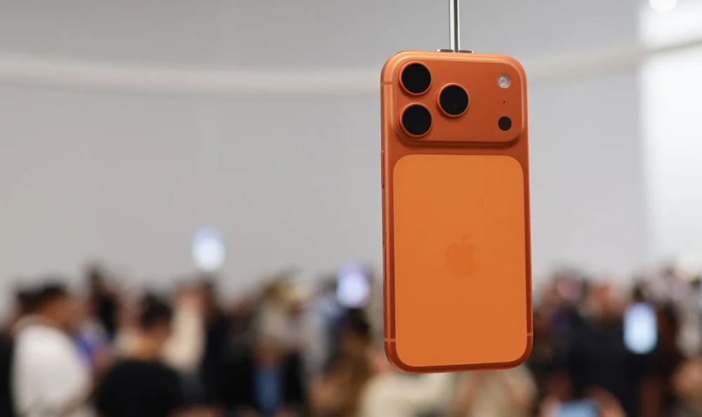 Огляд iPhone 17 Pro — враження від новинки, характеристики та ціна в Україні, чи варто купувати