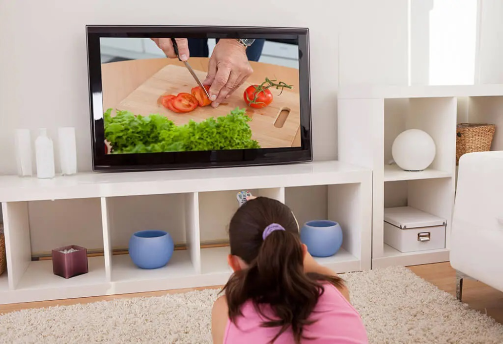 Рекомендації щодо вибору телевізора в дитячу кімнату