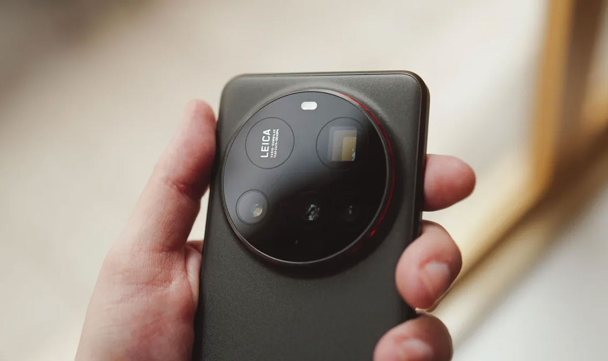 Огляд смартфона Xiaomi 15 Ultra — камера, час роботи та ціна Огляд смартфона Xiaomi 15 Ultra — камера, час роботи та ціна