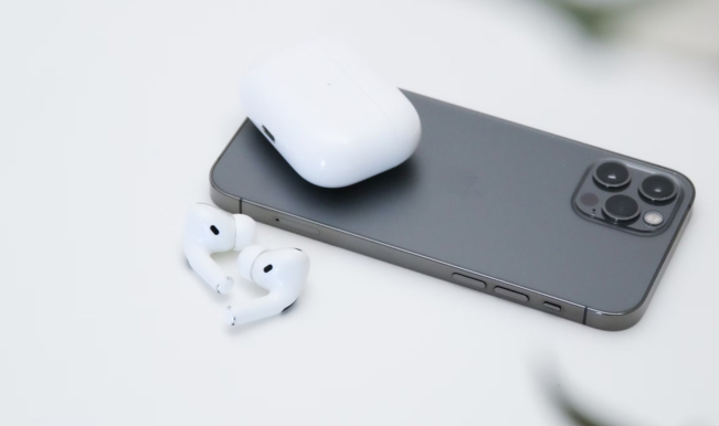 Чому AirPods — це одні з найкращих навушників на ринку? 