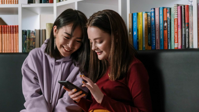10 смартфонів для підлітків — найкращі смартфони для ігор, влогів та навчання для підлітків у 2025 році