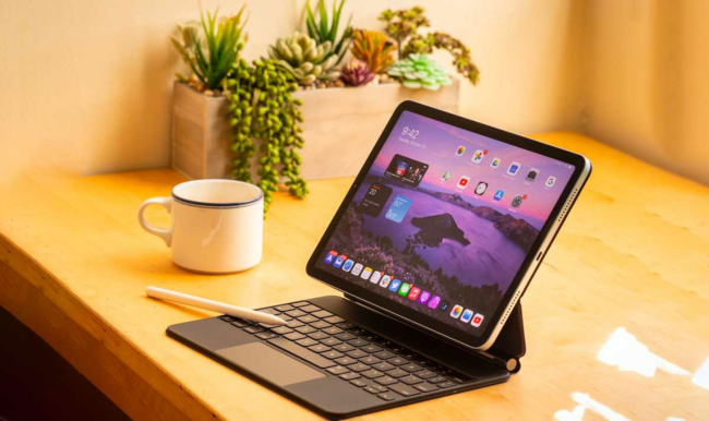 Огляд планшета Apple iPad Air 4 (2020) — Чому варто купити у 2023 році?