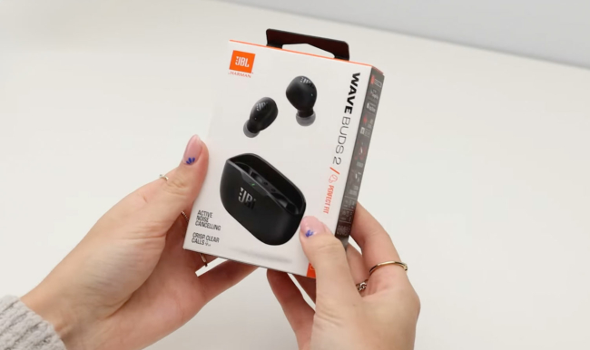 Огляд та відгуки на JBL Wave Buds 2 — навушники з преміальними характеристиками за доступну ціну