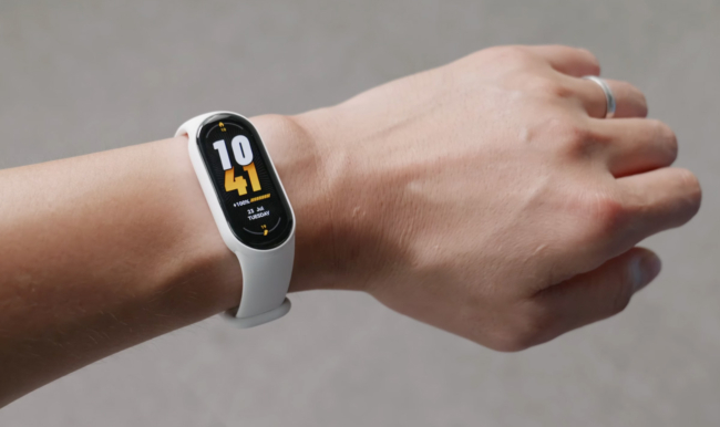 Попередній огляд фітнес-браслету Xiaomi Mi Band 9 — характеристики, дата виходу та вартість в Україні