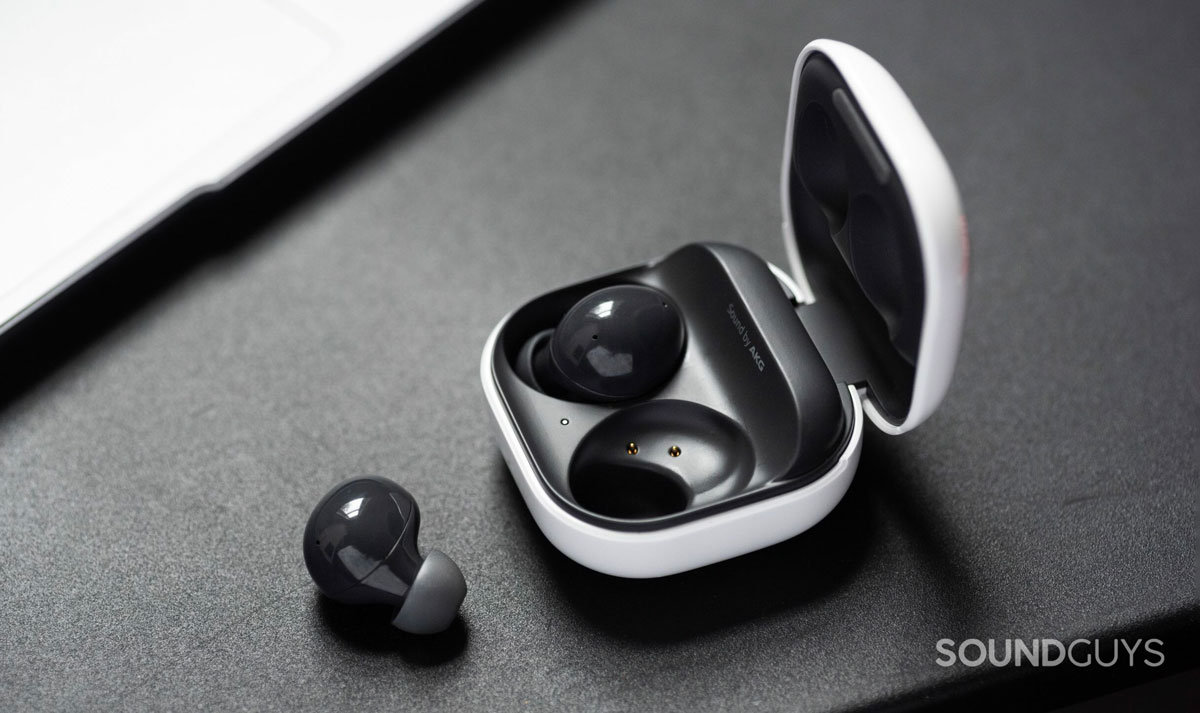 Відгуки та огляд навушників Samsung Galaxy Buds 2