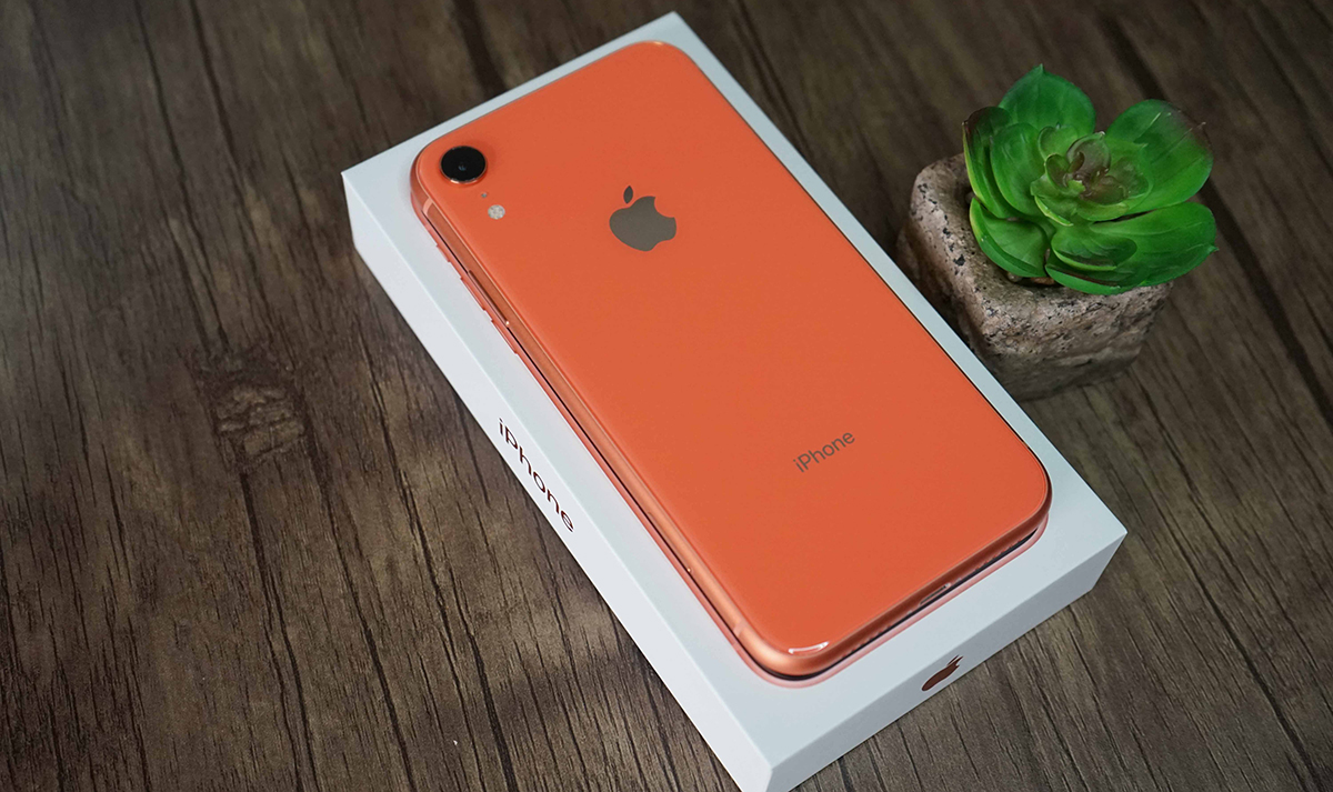 Який iPhone купити в 2022 році?